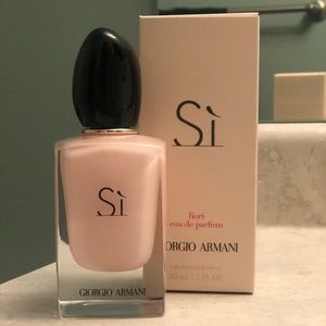 Giorgio Armani Si Fiori eau de perfum